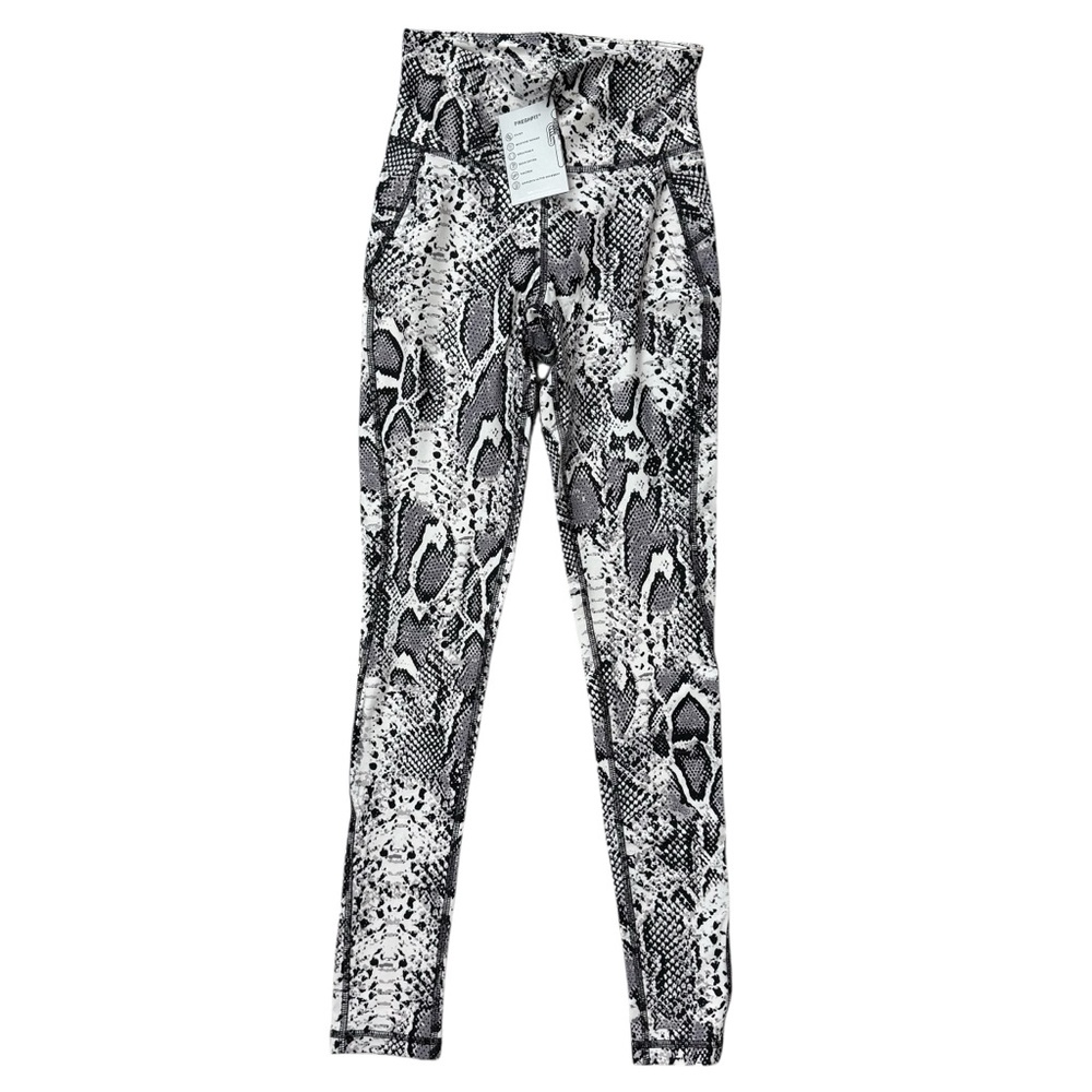 HPE Size Small Snakeskin 28 inch leggings NWT Size Small